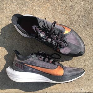 Nike Zoom Gravity Running Shoes